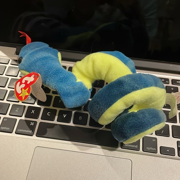 RETIRED Hissy beanie baby - Picture 4 of 6